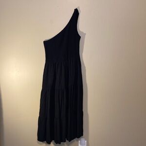 Elegant One-Shoulder Black Dress
